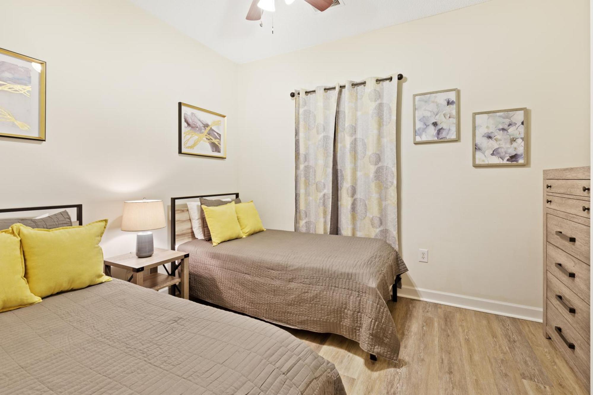 Yellow Daisy & Beach Escape North Myrtle Beach Exterior foto